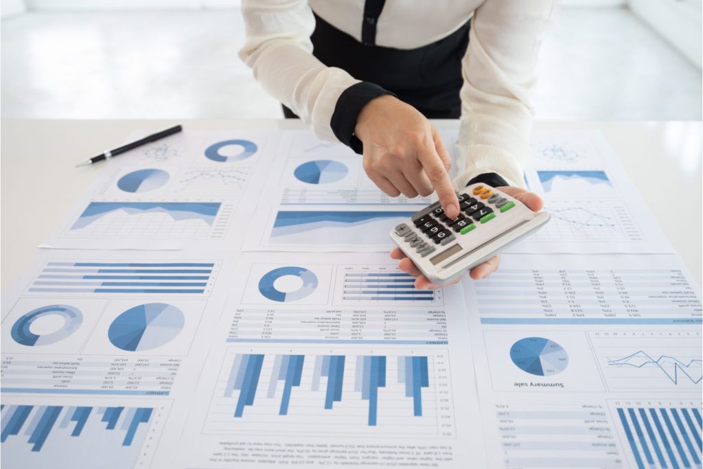 Proklamationen und Versprechungen, als die EU-Karawane in Kiew einrollt